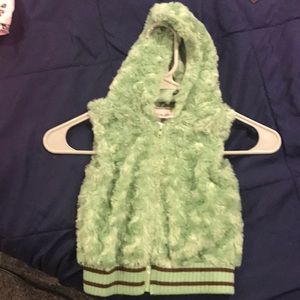 Kids zip up hooded vest